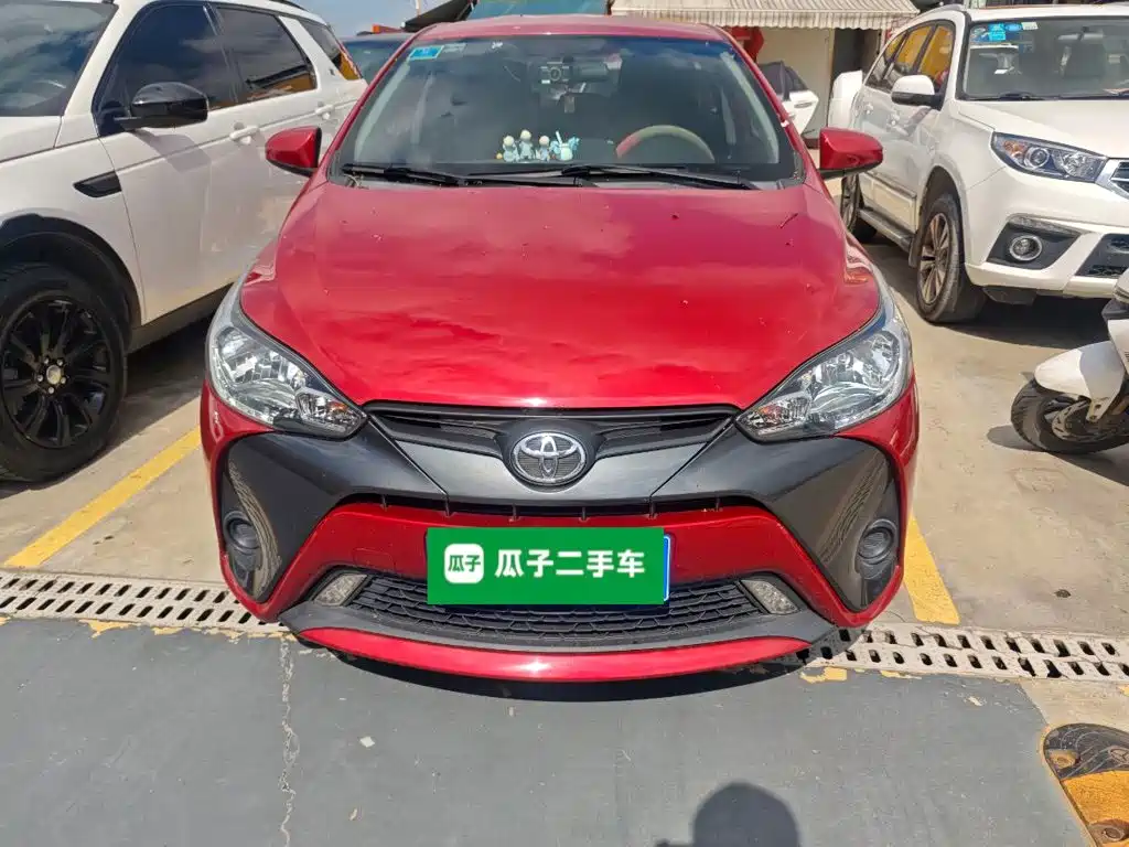 Toyota Yaris L — миниатюра 3