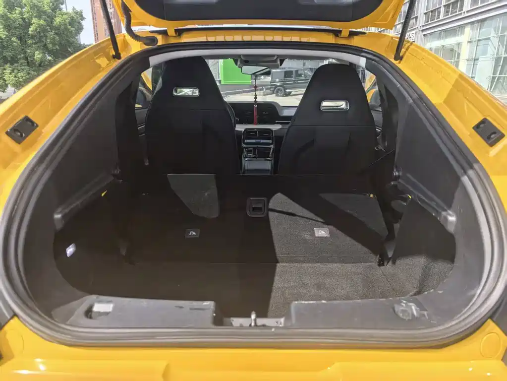 Leapmotor Leapmotor S01 — миниатюра 14