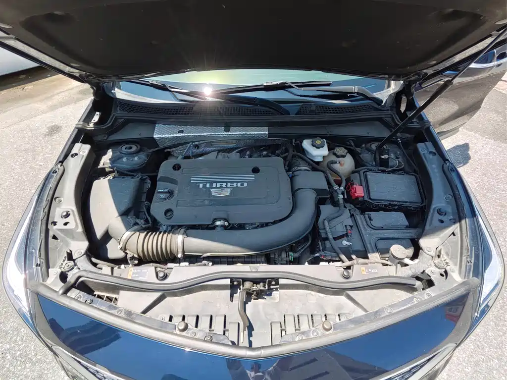 Cadillac XT4 2022 28T Luxury