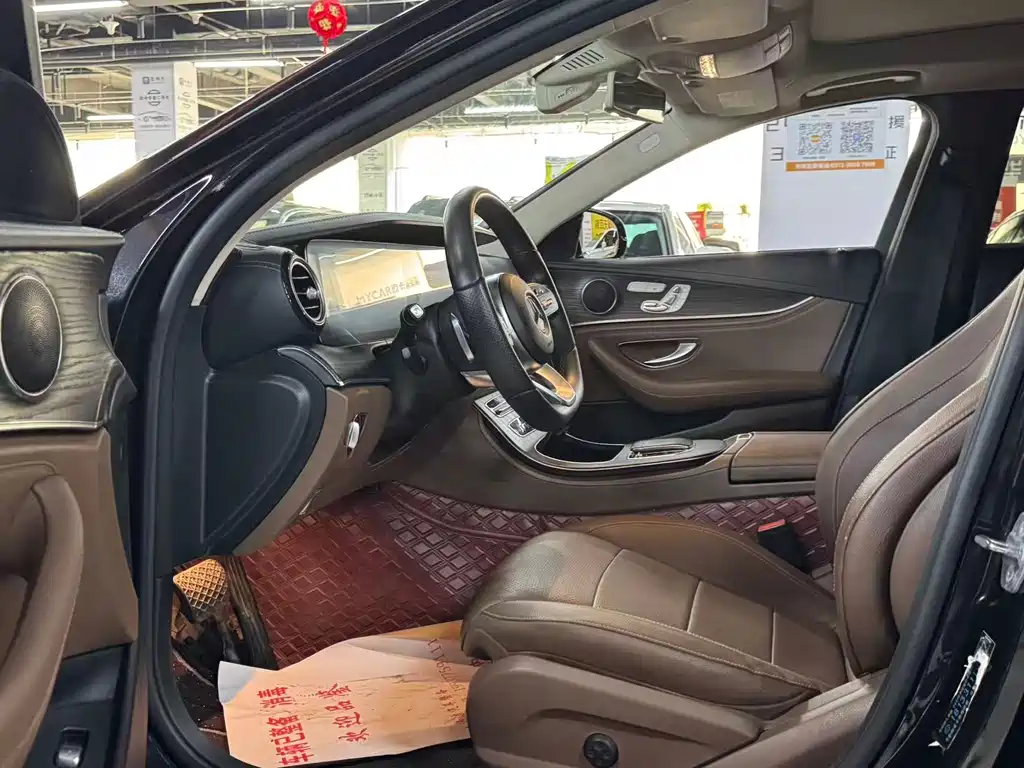 Mercedes-Benz E-Class — миниатюра 4