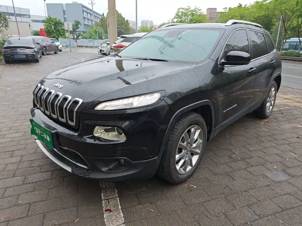 Jeep Cherokee — миниатюра 2
