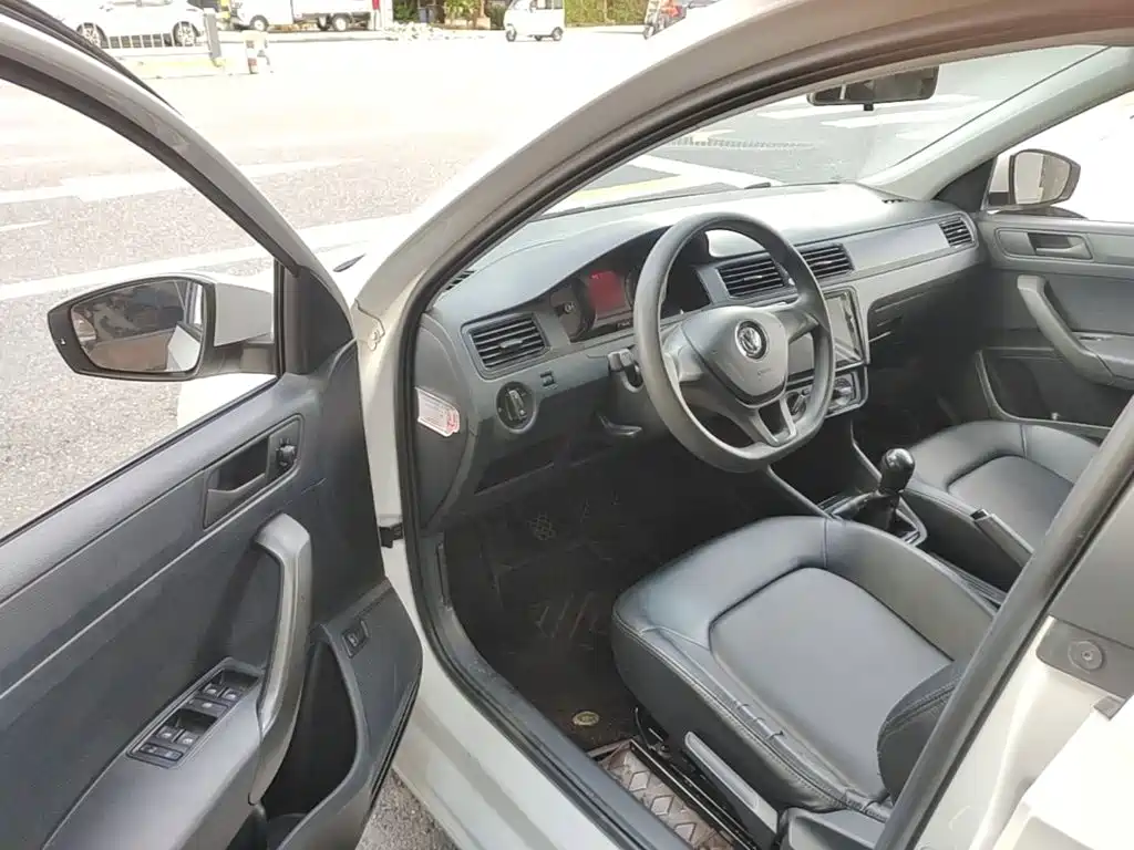 Volkswagen Santana — миниатюра 16