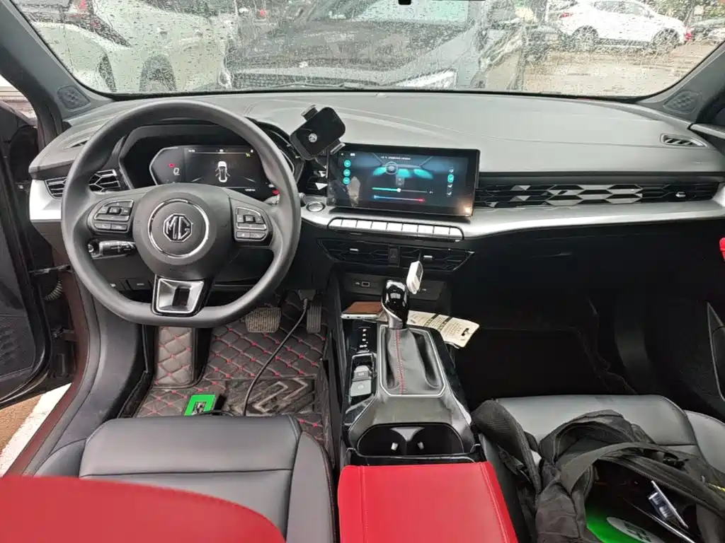 MG MG5 — миниатюра 10