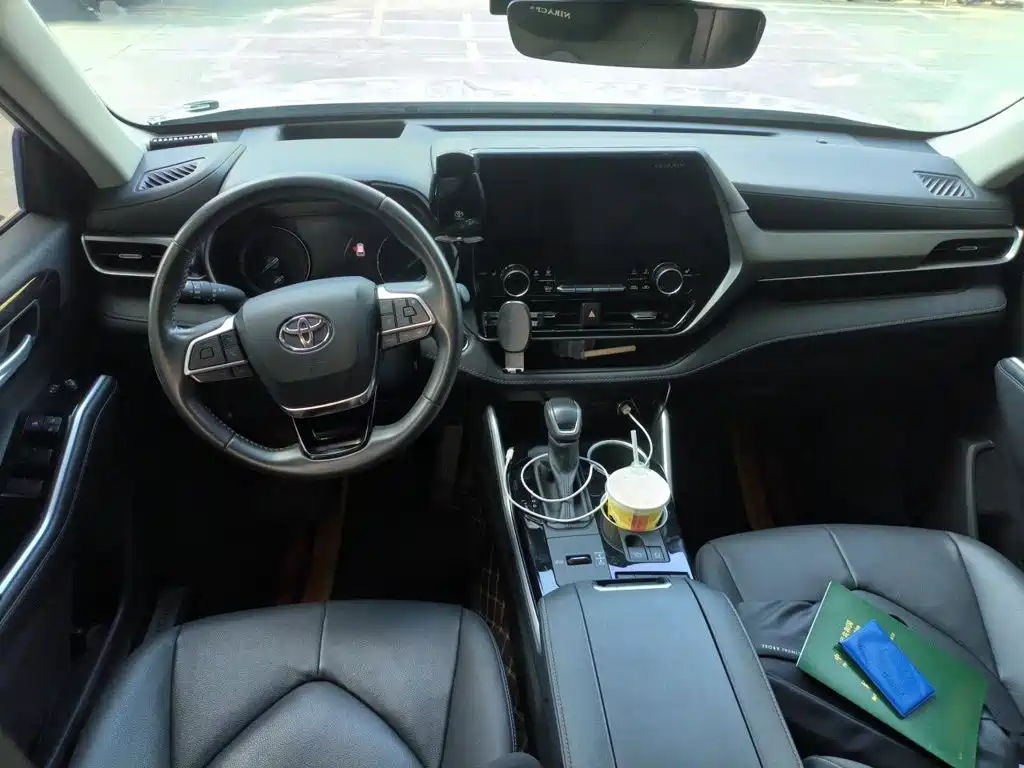 Toyota Highlander — миниатюра 5