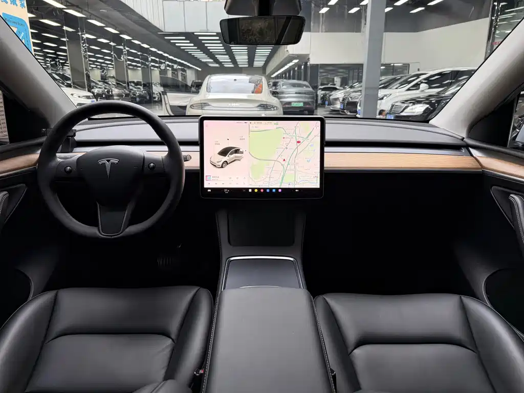 Tesla Model Y — фотографии объявления, Фото 10