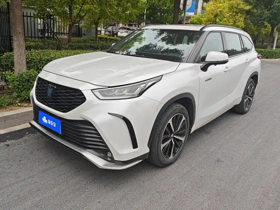 Toyota Crown Kluger