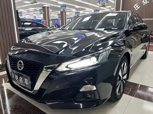 NISSAN TEANA
