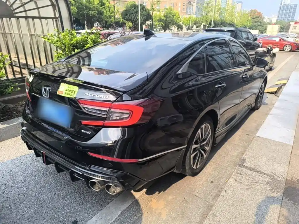 Honda Accord — миниатюра 7