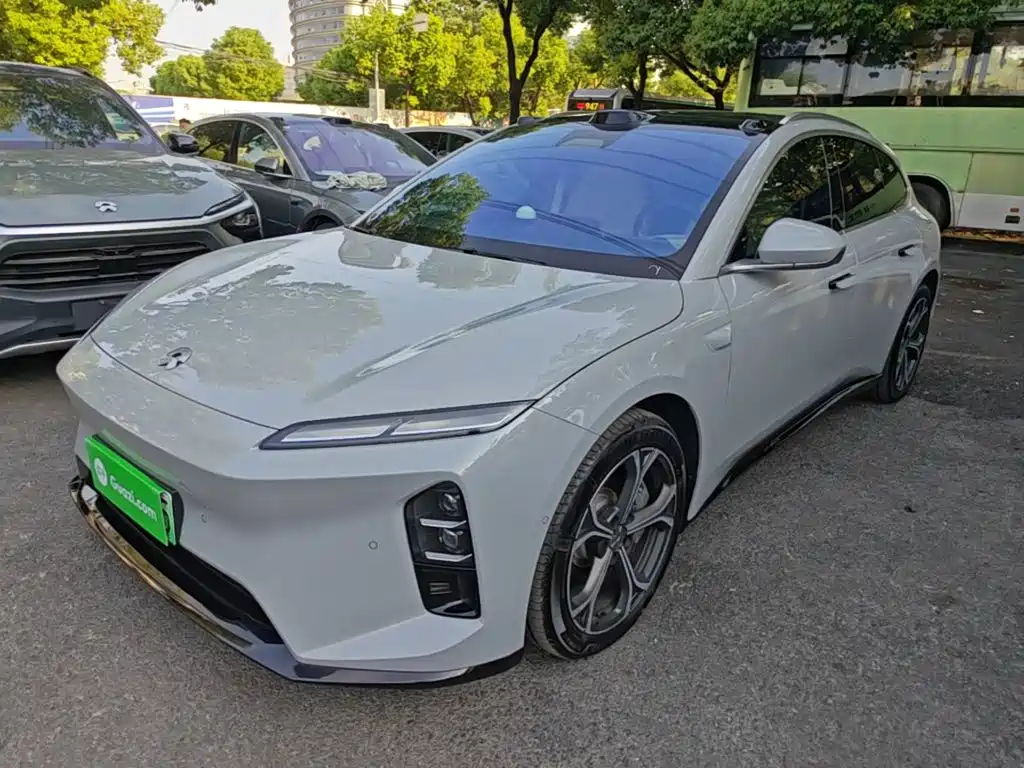 NIO ET5T