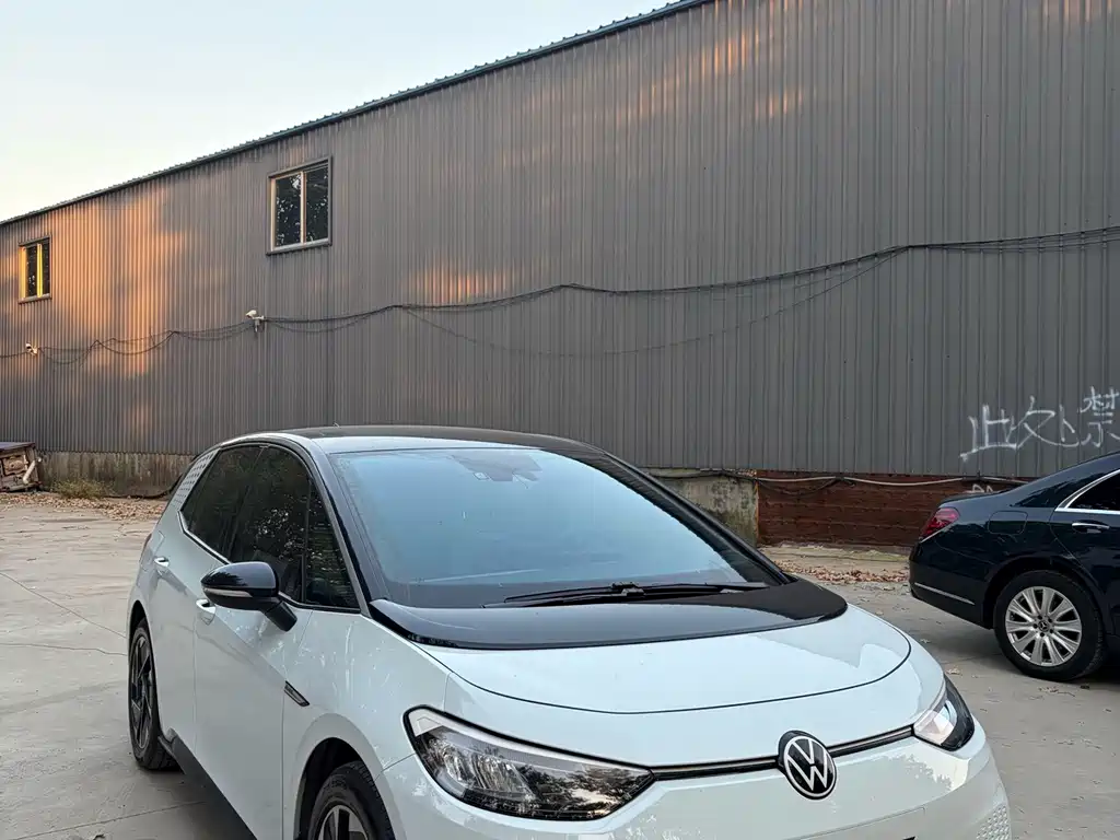 Volkswagen ID.3 — миниатюра 2