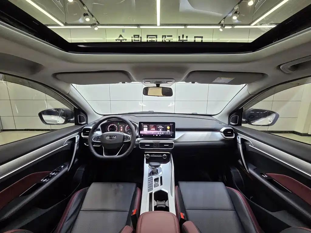 Geely Binyue — миниатюра 19
