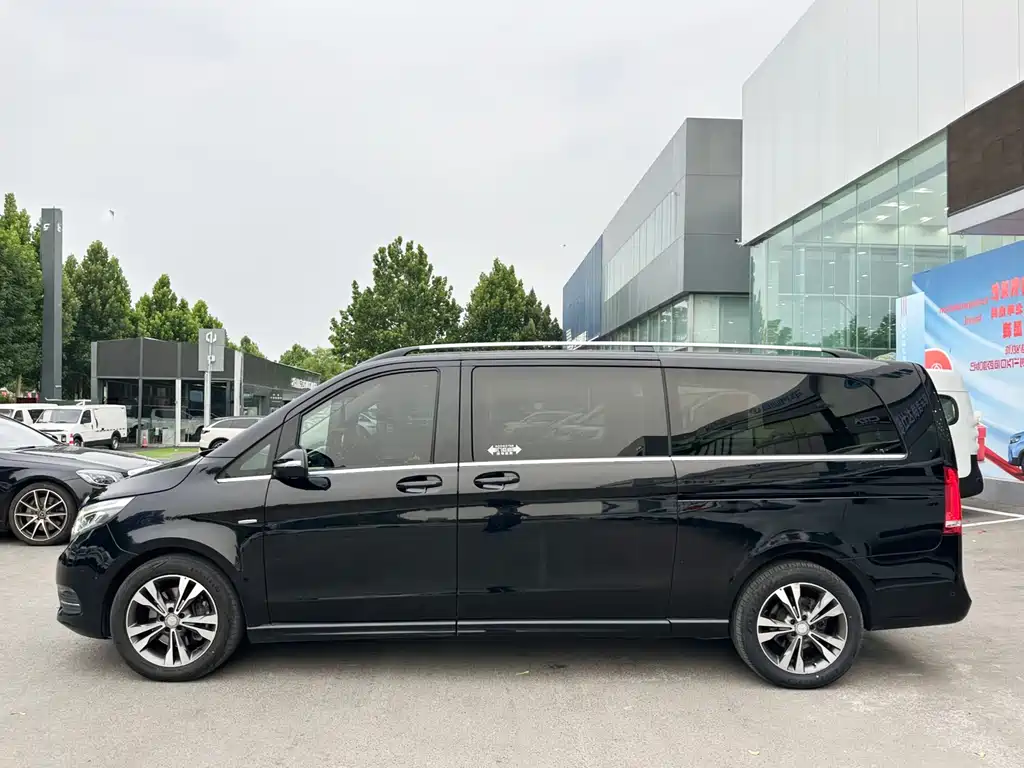 Mercedes-Benz V-Class V 2016 V 260 L Luxury Long Wheelbase