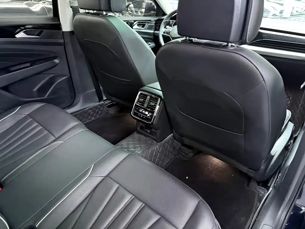 Volkswagen Passat — миниатюра 14