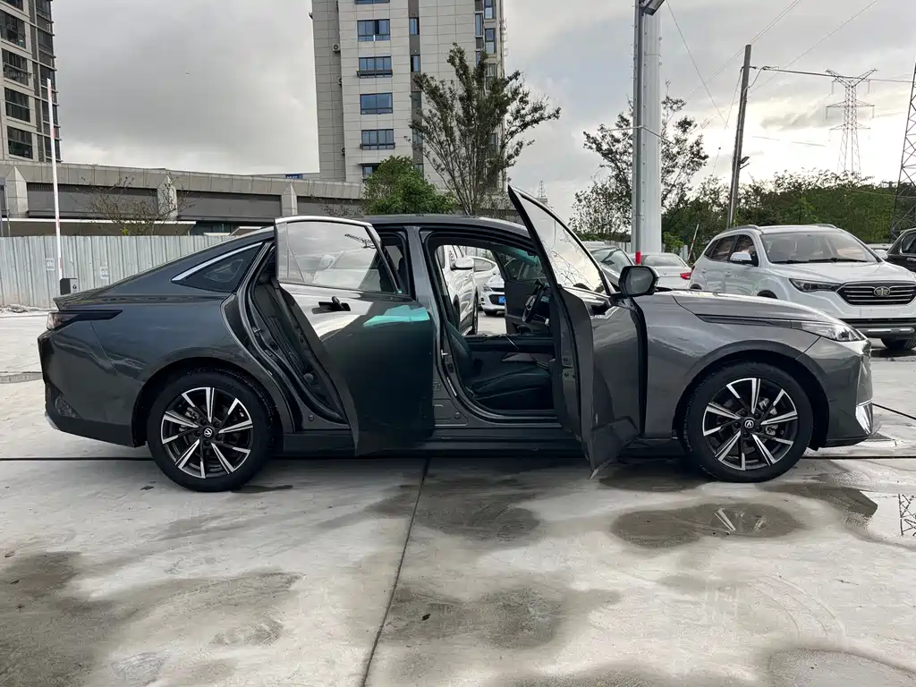 Changan Yida — миниатюра 12
