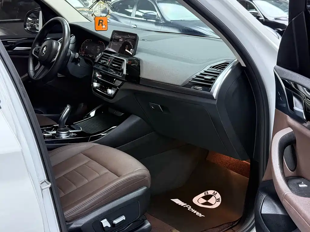 BMW X3 — миниатюра 7