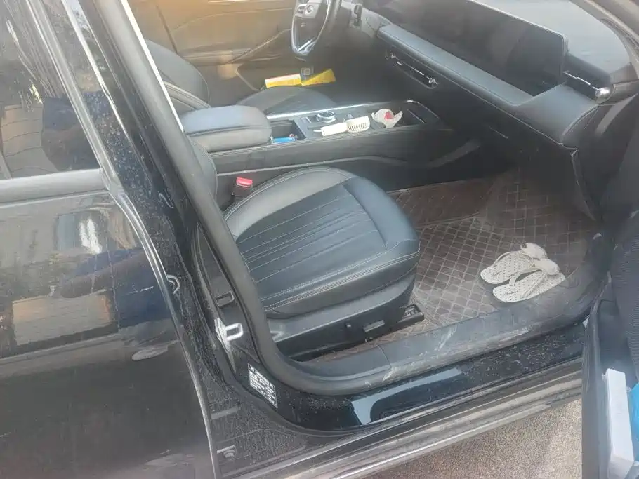 Ford Mondeo — миниатюра 8