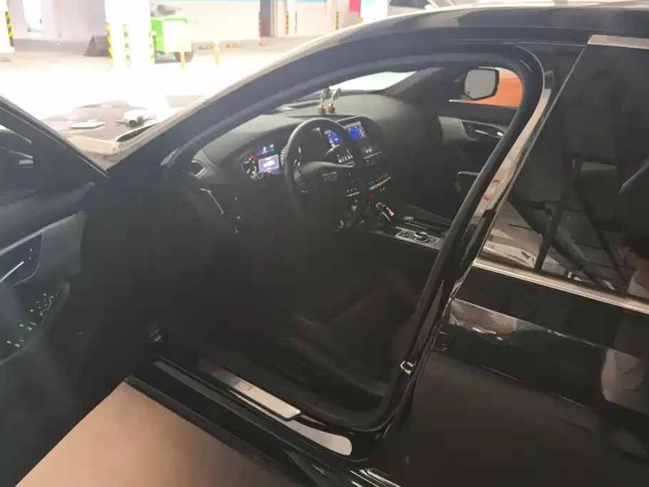 Cadillac CT5 — миниатюра 9