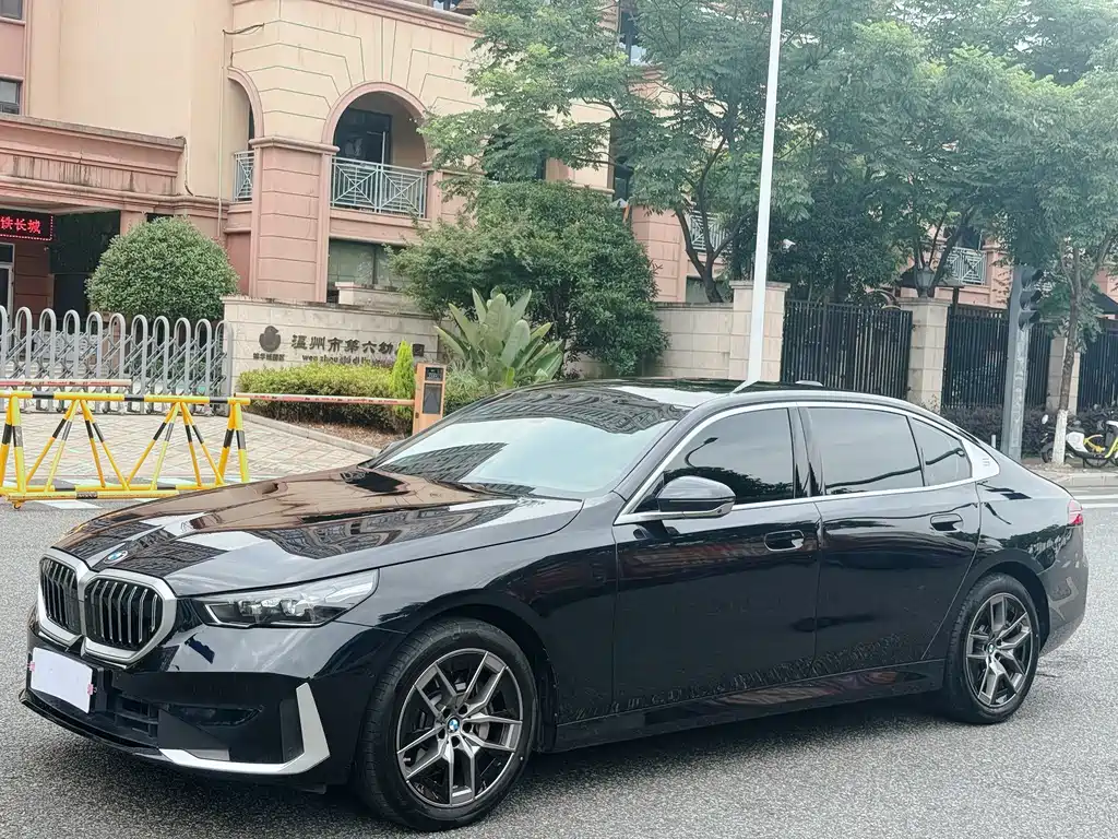 BMW 5 Series 5 2024 530Li Lead Luxury