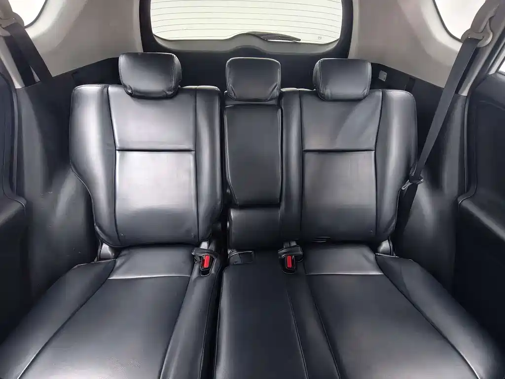 Toyota RAV4 — миниатюра 15