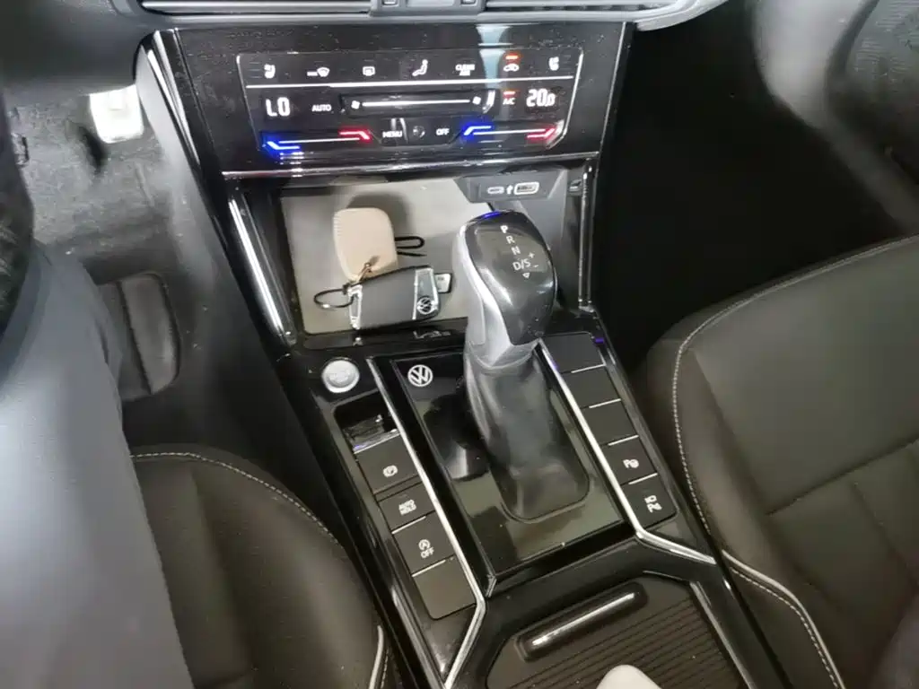 Volkswagen Passat — миниатюра 14