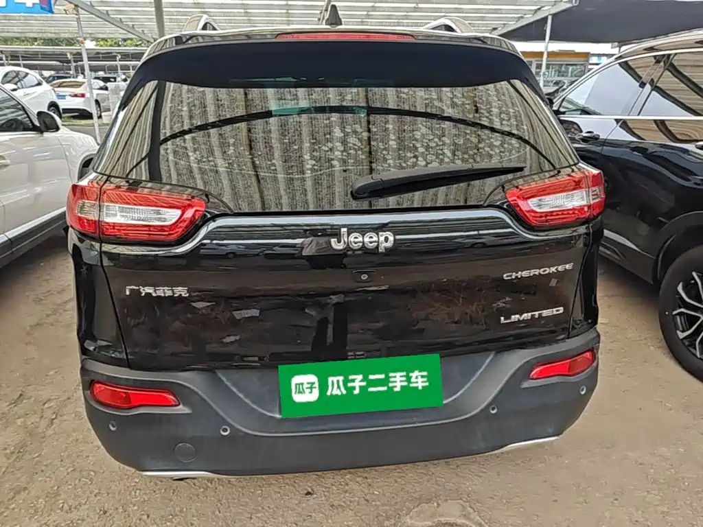 Jeep Cherokee — миниатюра 6