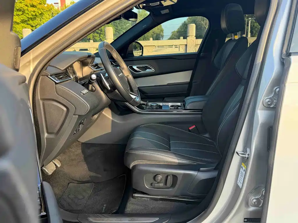 Land Rover Velar — миниатюра 6