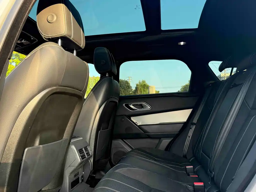 Land Rover Velar — миниатюра 11