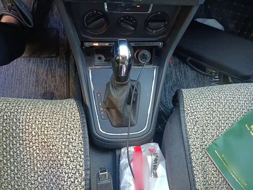 Volkswagen Bora — миниатюра 7