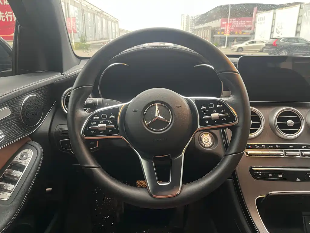 Mercedes-Benz GLC Coupe — миниатюра 7