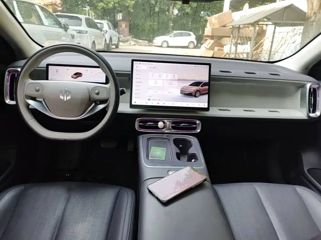 Leapmotor Leapmotor B01 — миниатюра 10