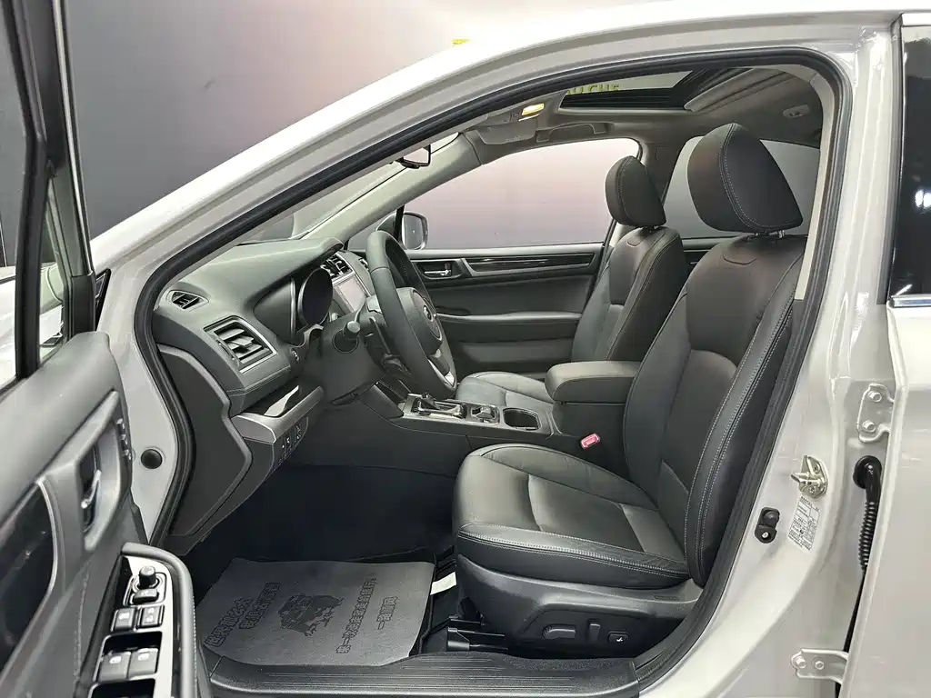 Subaru Legacy — миниатюра 9
