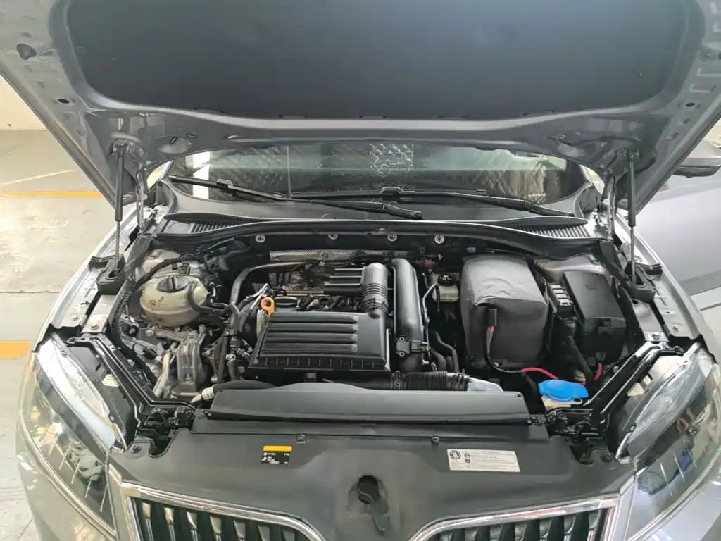 Skoda Superb — миниатюра 20