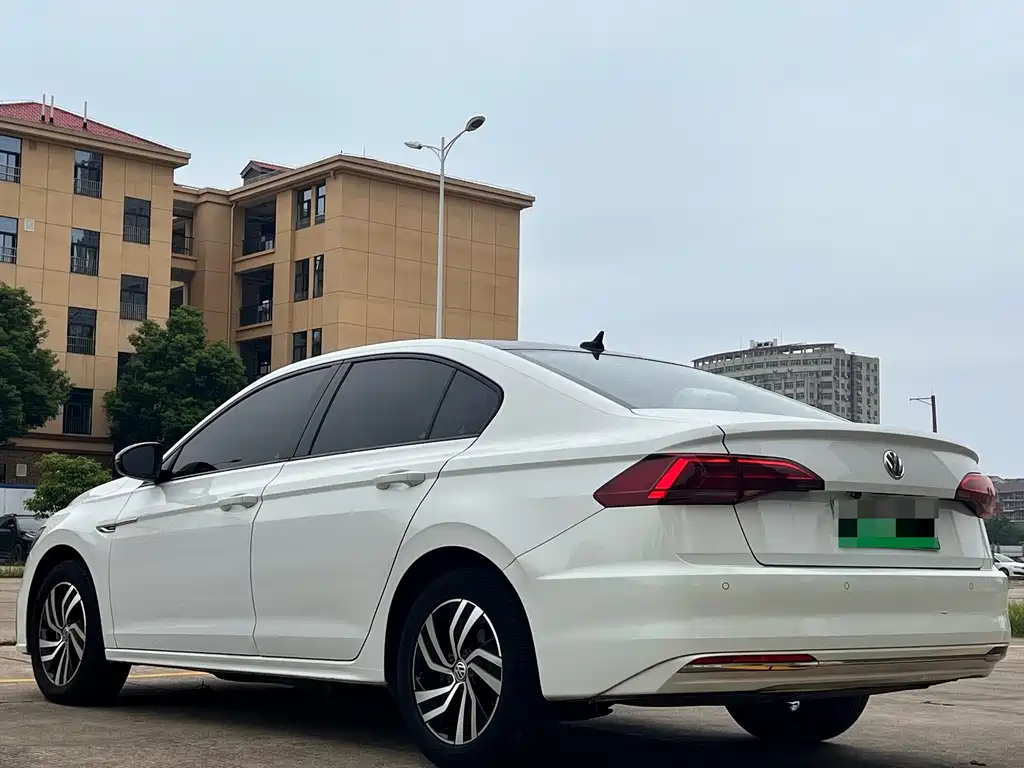Volkswagen Bora EV — миниатюра 11