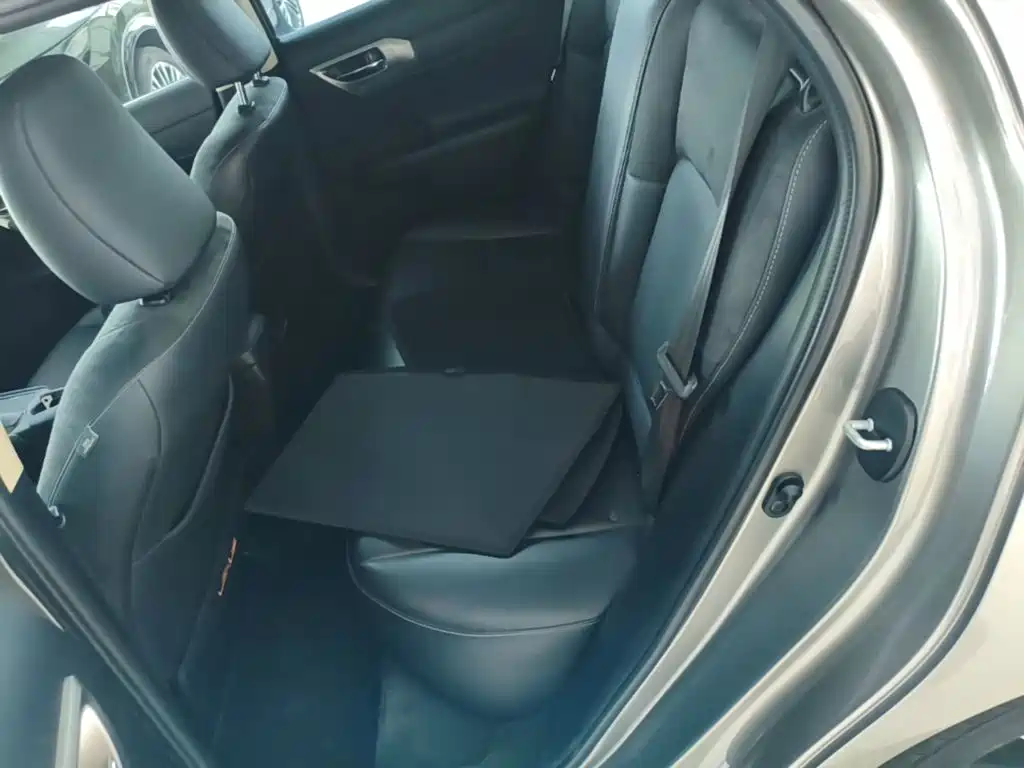 Lexus CT — миниатюра 22