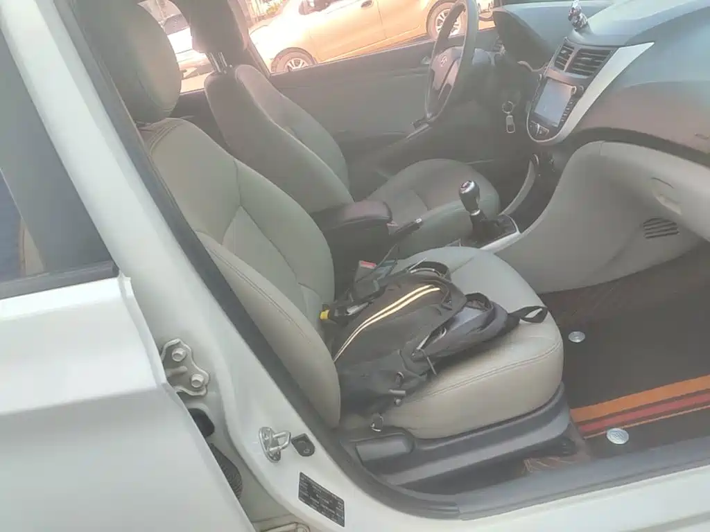 Hyundai Verna — миниатюра 25