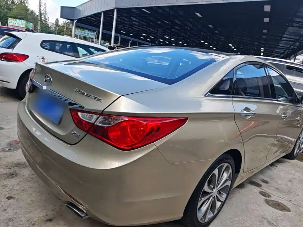 Hyundai Sonata — миниатюра 7