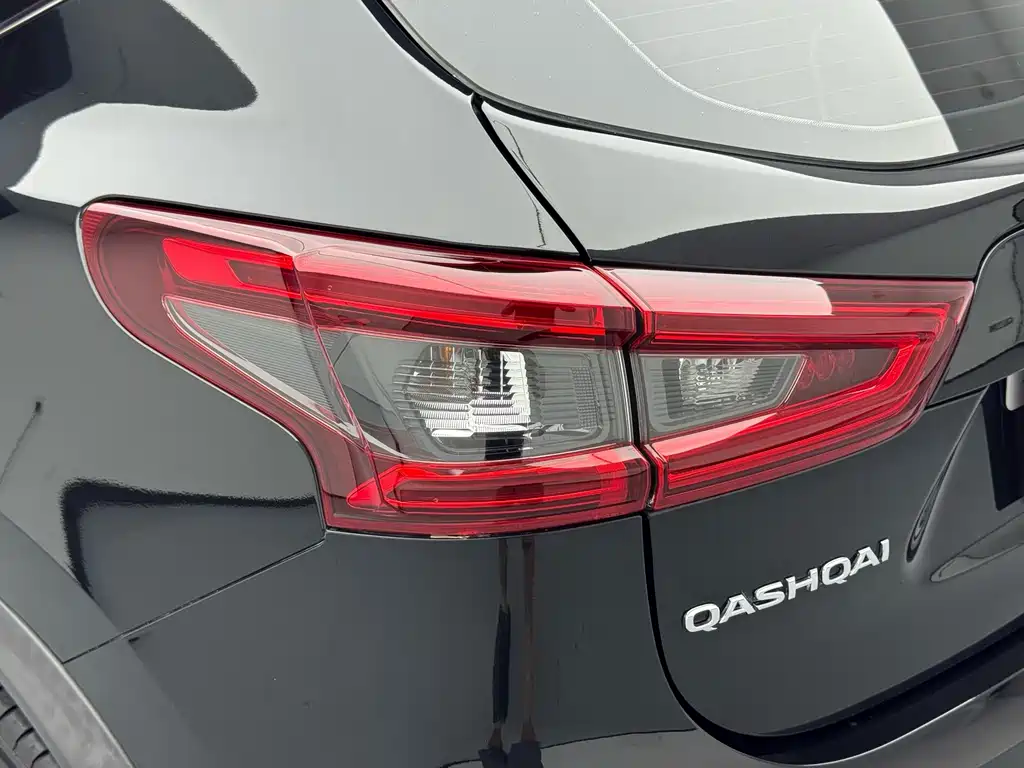 Nissan Qashqai — миниатюра 13