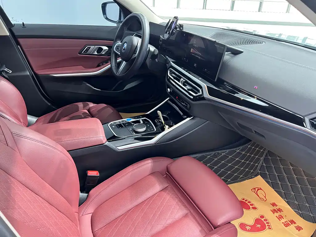 BMW i3 2022 eDrive 35 L