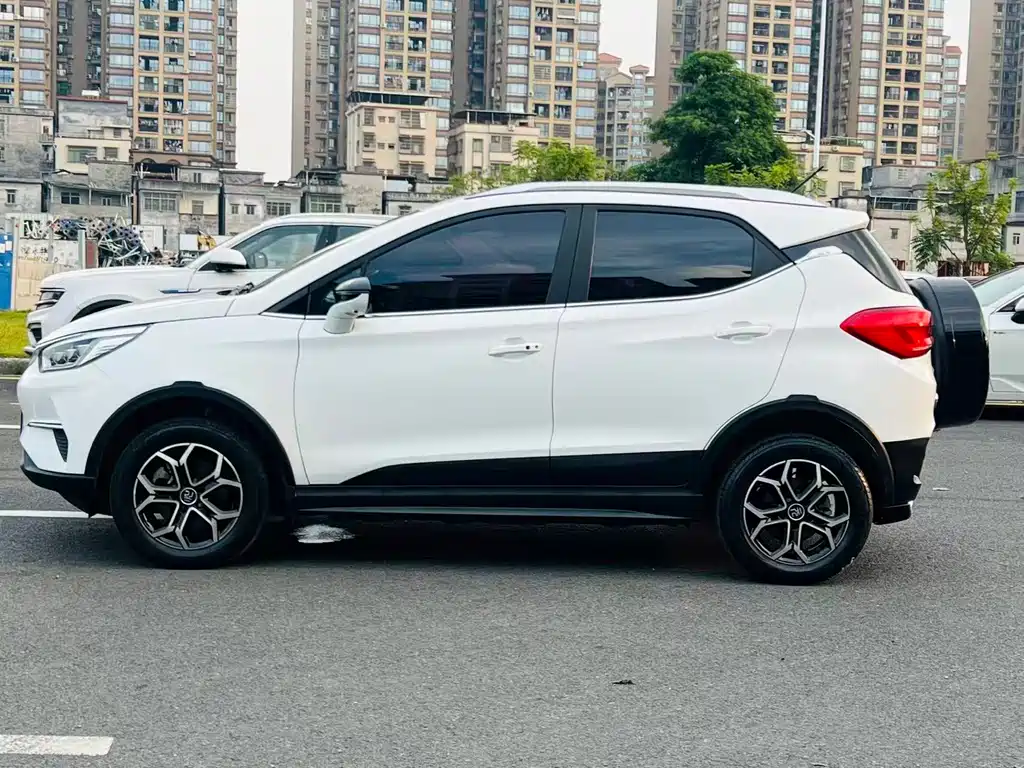 BYD Yuan Pro — миниатюра 2