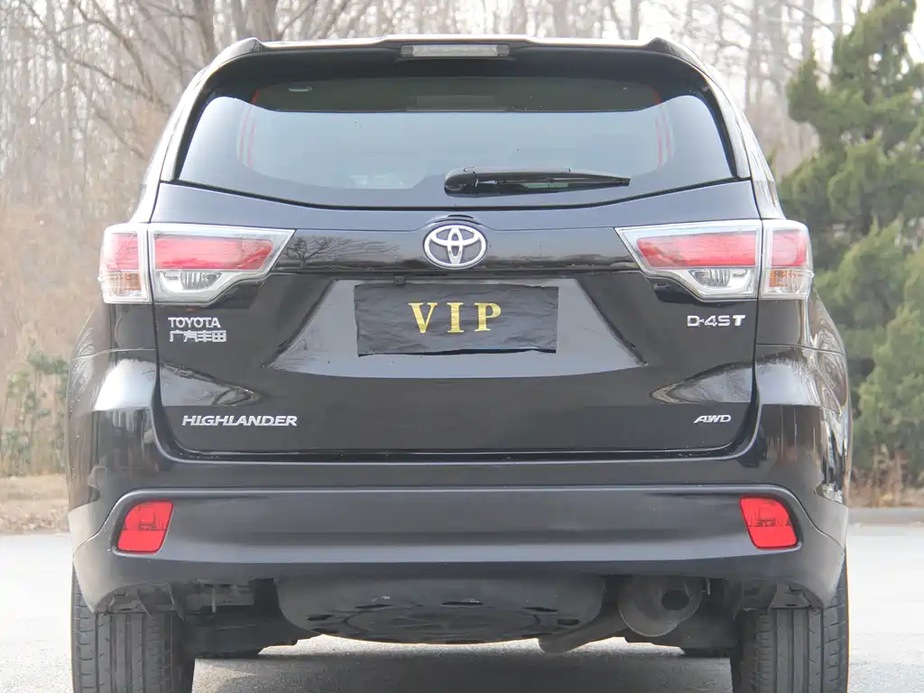 TOYOTA HIGHLANDER