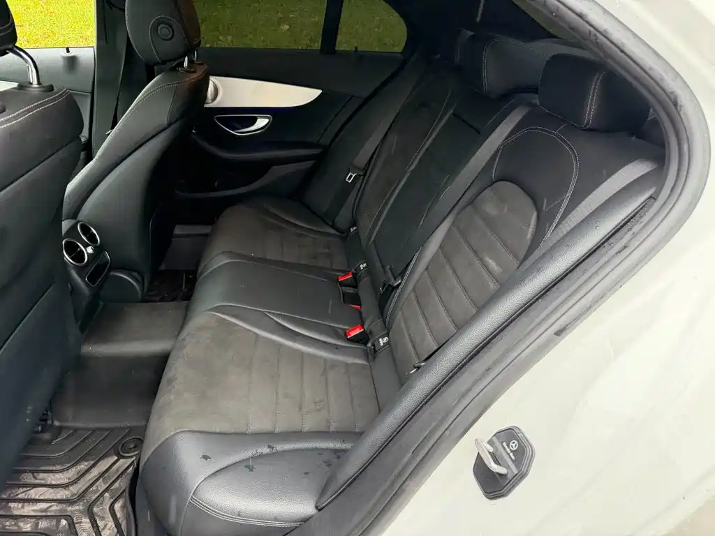 Mercedes-Benz C-Class — миниатюра 12