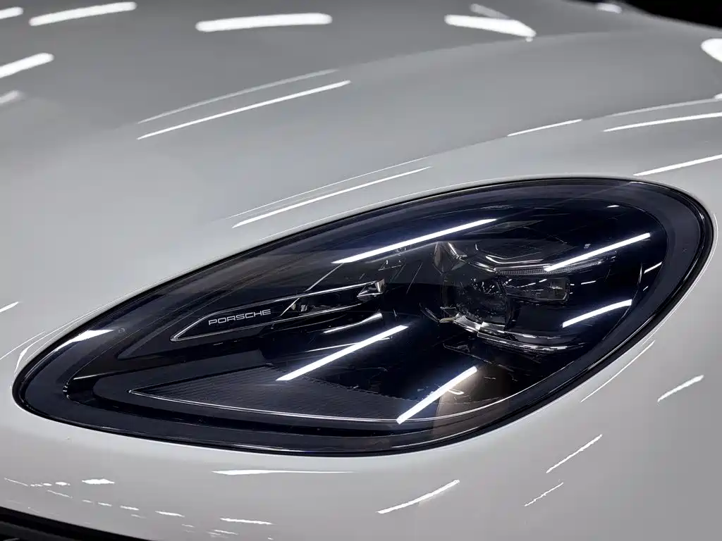 Porsche Macan — миниатюра 9