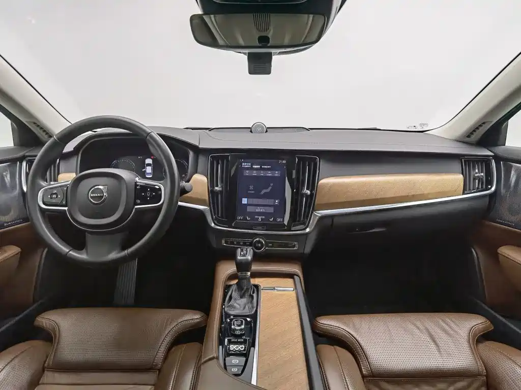Volvo S90 — миниатюра 5