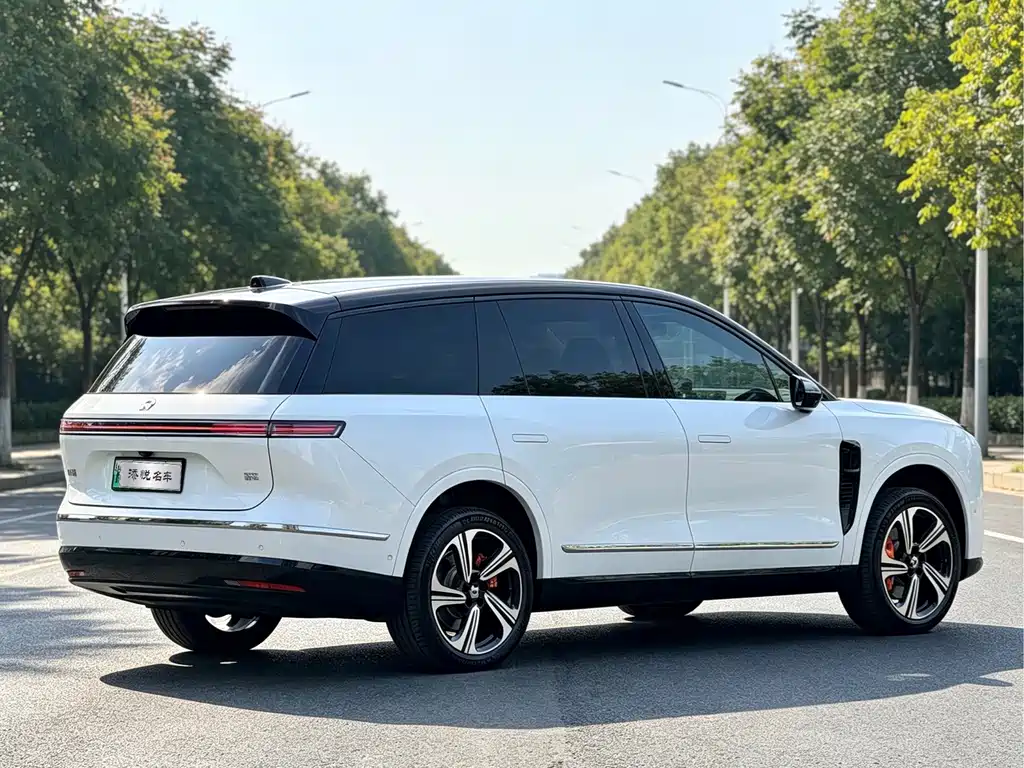 NIO ES8 — миниатюра 7