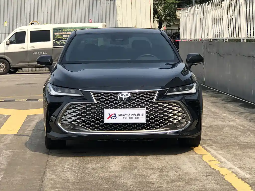 Toyota Avalon — миниатюра 2