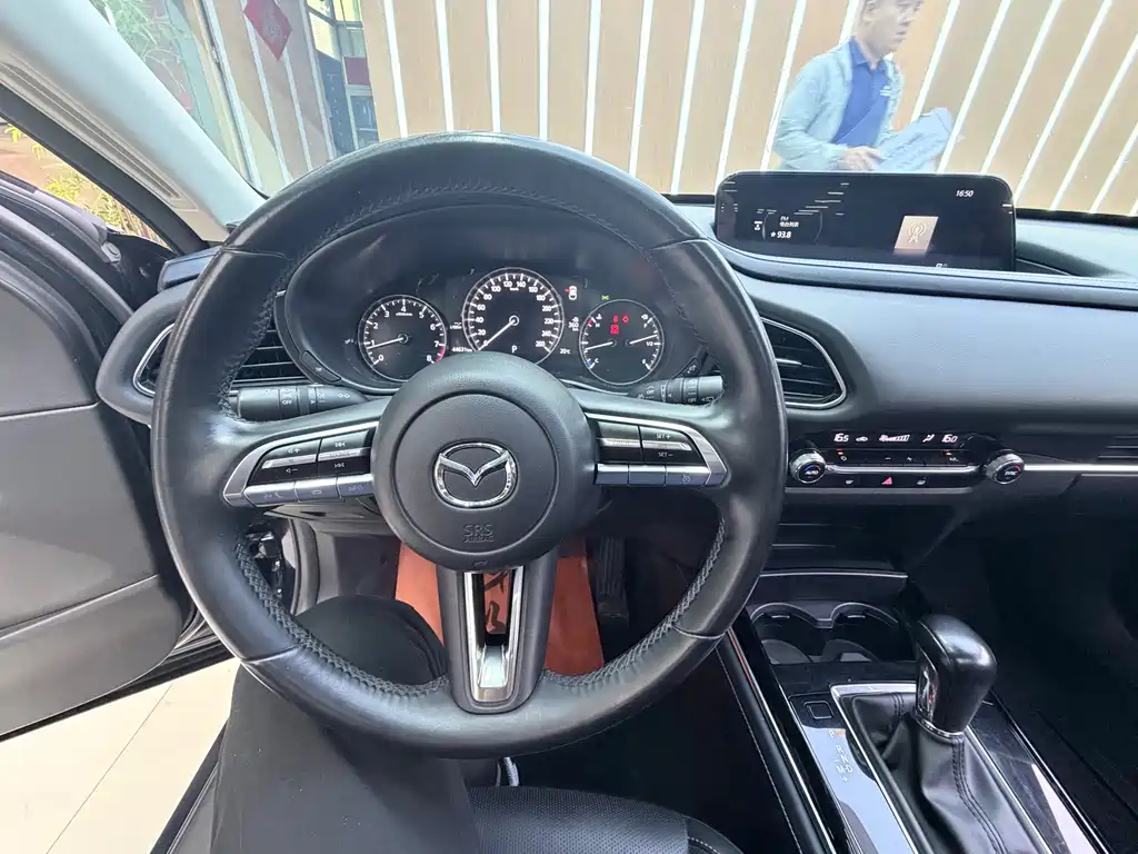 Mazda CX-30 — миниатюра 8