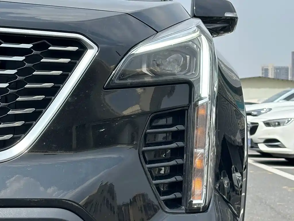 Cadillac XT4 — миниатюра 11