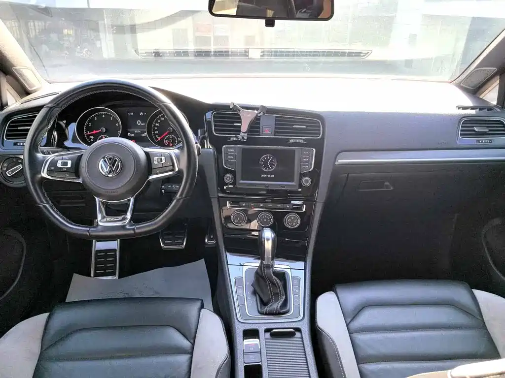 Volkswagen Golf — миниатюра 5