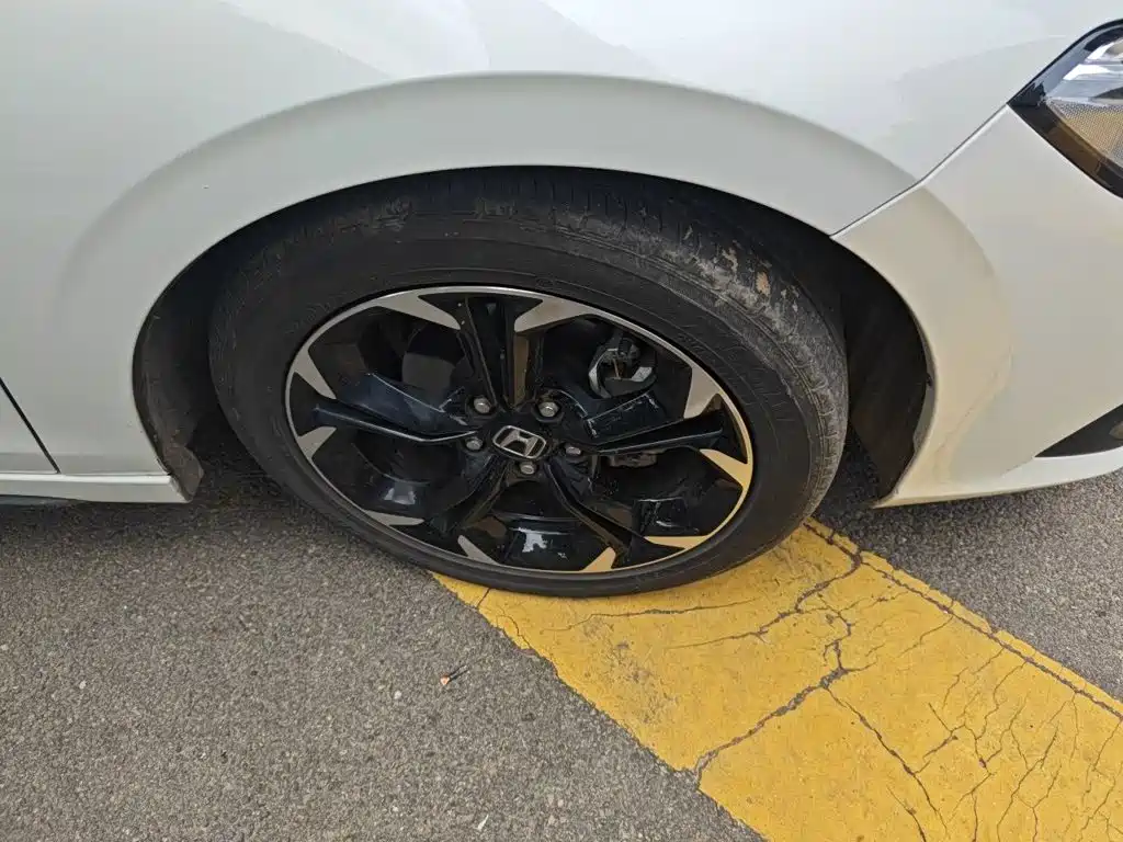 Honda Civic — миниатюра 8