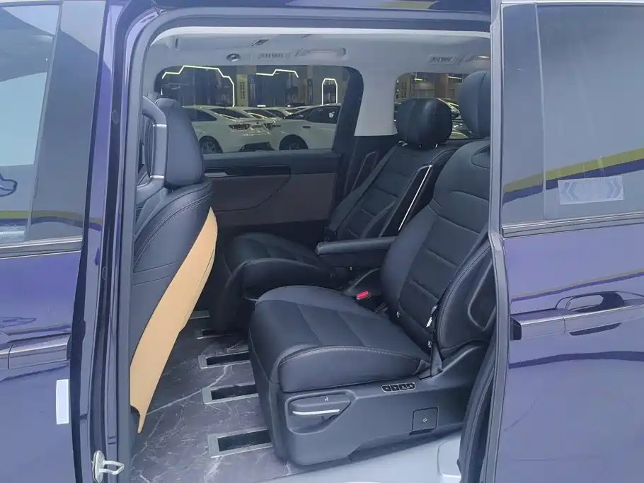 GAC Motor Trumpchi E8 PHEV — миниатюра 11